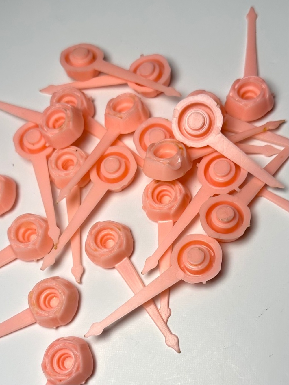24 Vintage Pink Plastic Birthday Candle Holders Cake Picks Retro Party